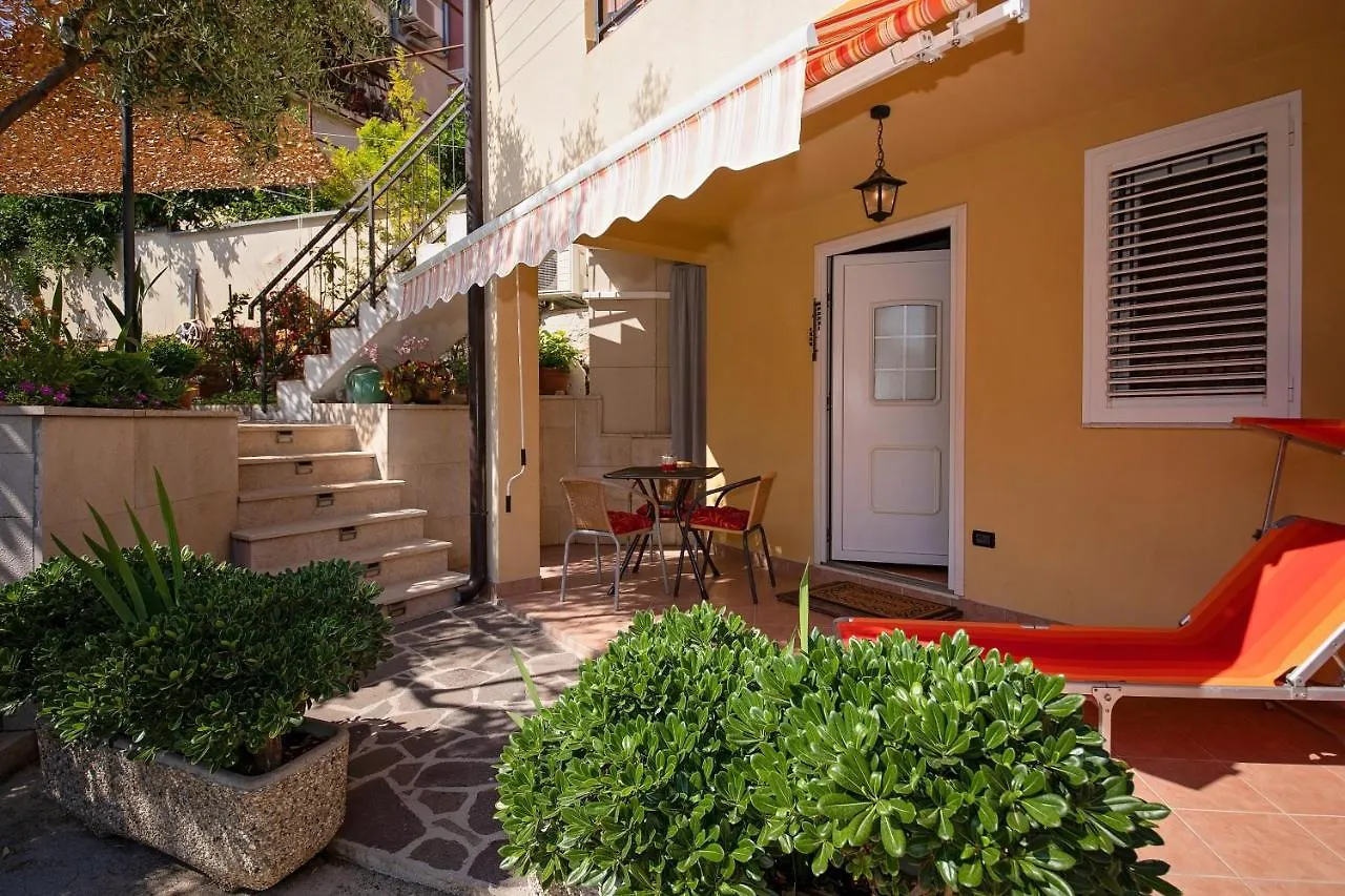 Apartments With A Parking Space Vrsar, Porec - 14164